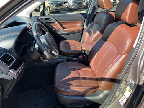Used 2018 Subaru Forester 2.5i Touring AWD/4WD image 10