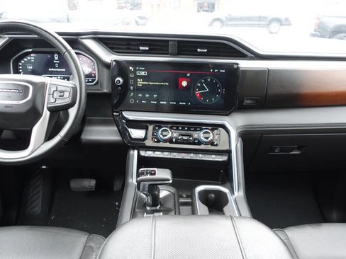 Used 2024 GMC Sierra 1500 Denali w/ Denali Reserve Package AWD/4WD image 31