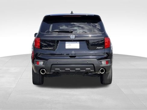 Used 2023 Honda Passport EX-L image 4