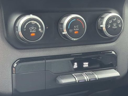 Used 2021 RAM 1500 Big Horn AWD/4WD image 24