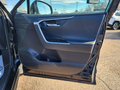 Used 2024 Toyota RAV4 Adventure image 9