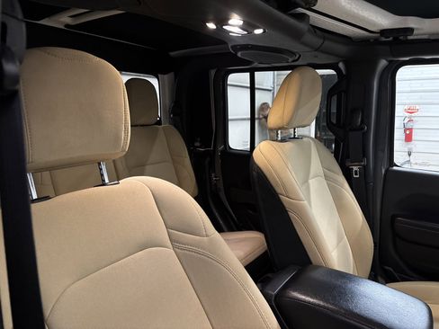 Used 2020 Jeep Gladiator Sport w/ Quick Order Package 24S image 25