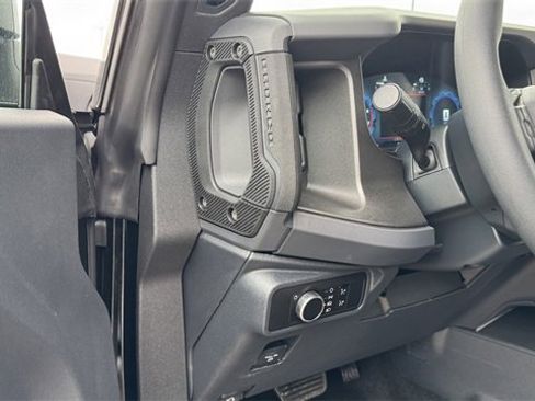 New 2025 Ford Bronco Base image 17
