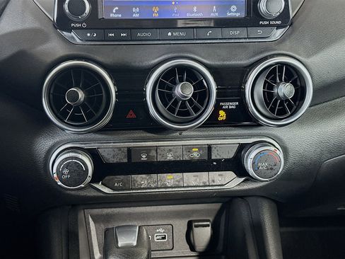 Used 2024 Nissan Sentra S image 23