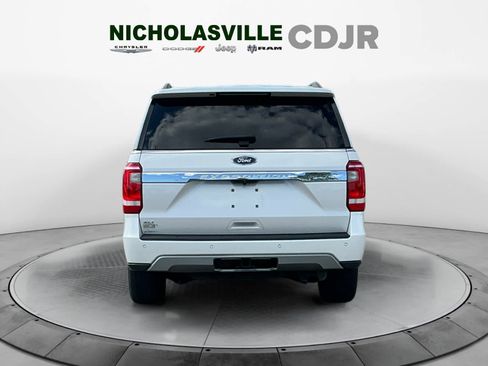 Used 2019 Ford Expedition XLT w/ Equipment Group 202A RWD image 4
