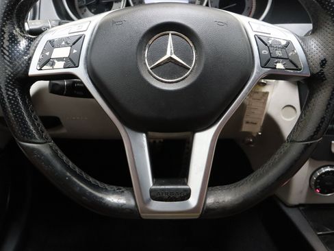Used 2014 Mercedes-Benz C 350 Sport image 24