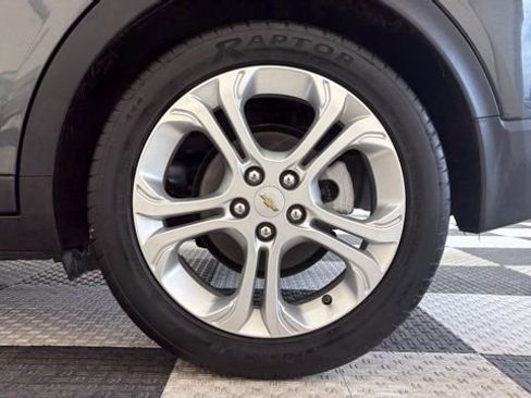 Used 2019 Chevrolet Bolt LT image 10