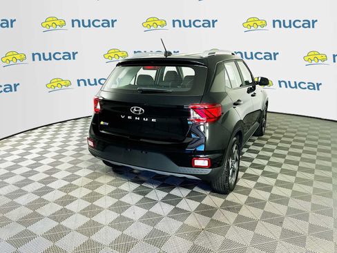 Certified 2026 Hyundai Venue SEL FWD image 7