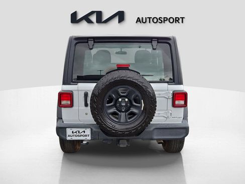 Used 2023 Jeep Wrangler Sport image 8