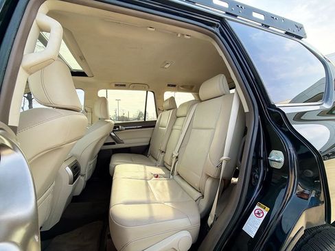 Used 2019 Lexus GX 460 Premium w/ Premium Package AWD/4WD image 31