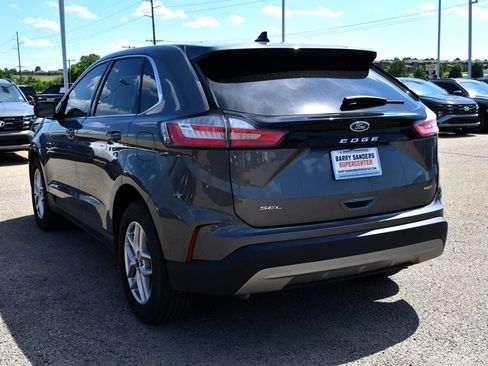 Used 2024 Ford Edge SEL AWD/4WD image 4