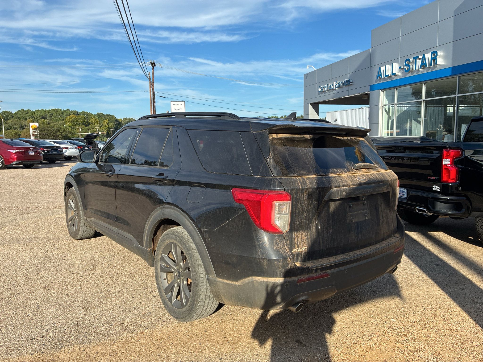 Used 2021 Ford Explorer XLT w/ Equipment Group 202A RWD image 30