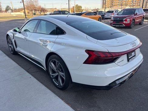 Used 2022 Audi e-tron GT Premium Plus image 5