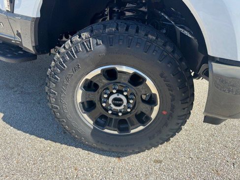 New 2026 Ford F350 King Ranch w/ Tremor Off-Road Package AWD/4WD image 9