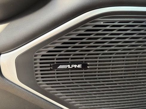 Used 2024 Jeep Wagoneer Series II w/ Flexible Seating Group RWD image 11