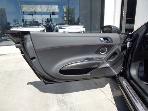 Used 2012 Audi R8 GT image 13