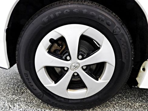 Used 2012 Toyota Prius Four image 20