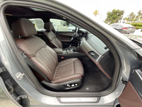 Certified 2023 BMW 540i w/ Executive Package image 21