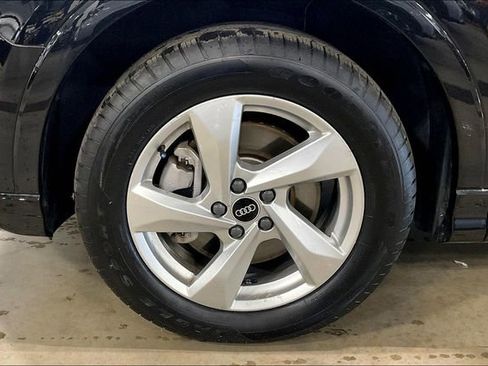 Certified 2022 Audi Q3 2.0T Premium image 9