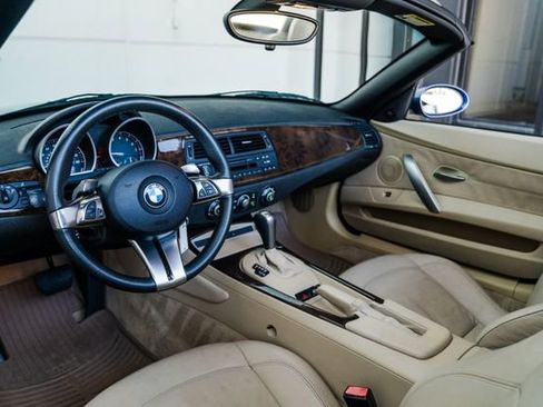 Used 2008 BMW Z4 3.0i image 2