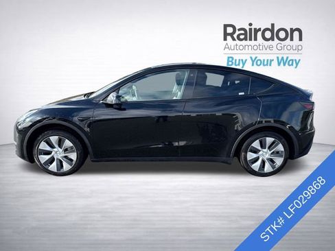 Used 2020 Tesla Model Y Long Range image 4