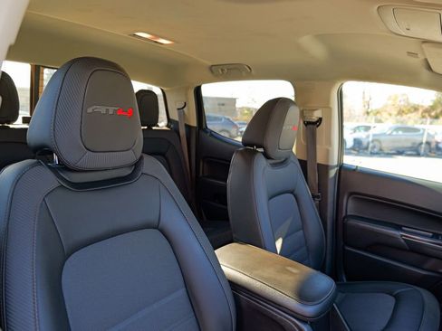 Used 2022 GMC Canyon AT4 image 36