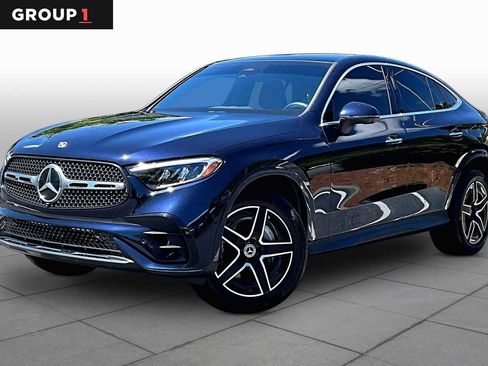 Used 2024 Mercedes-Benz GLC 300 4MATIC image 1