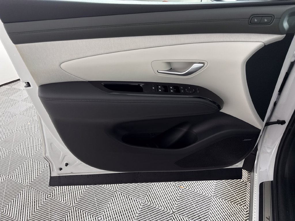 Certified 2026 Hyundai Tucson Limited AWD/4WD image 11