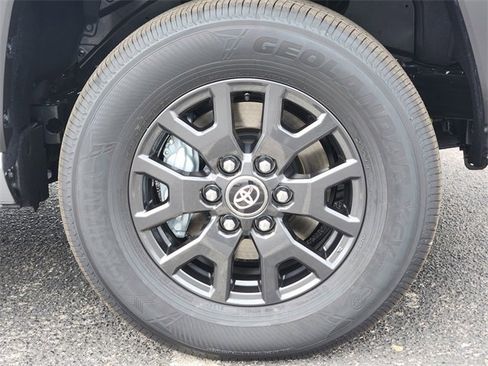 New 2026 Toyota 4Runner SR5 image 7