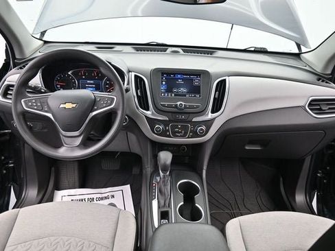 Used 2022 Chevrolet Equinox LS w/ LS Convenience Package FWD image 22