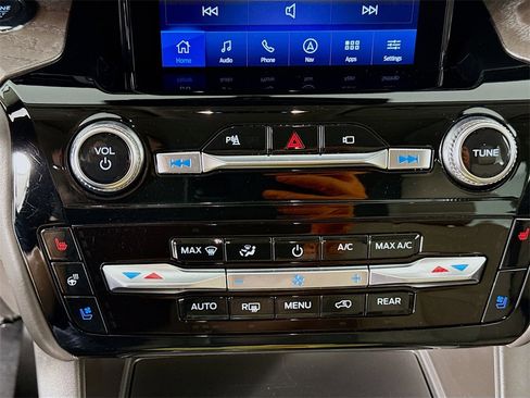 Used 2022 Ford Explorer Platinum w/ Equipment Group 601A image 15