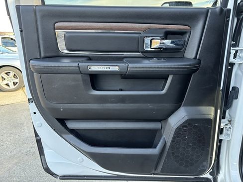 Used 2018 RAM 2500 Laramie w/ Protection Group image 24