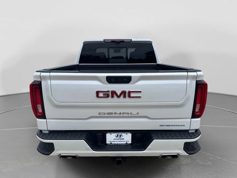 Used 2023 GMC Sierra 1500 Denali w/ Technology Package AWD/4WD image 7