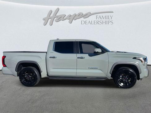 Used 2024 Toyota Tundra Limited image 35
