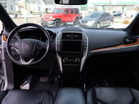 Used 2019 Lincoln MKC Select w/ Select Plus Package image 20