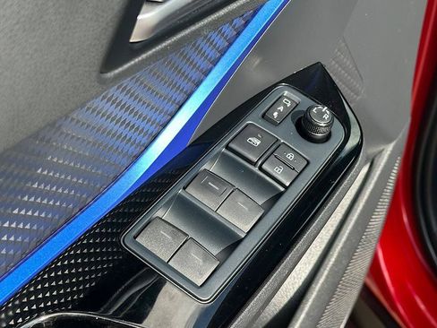 Certified 2022 Toyota C-HR XLE FWD image 14