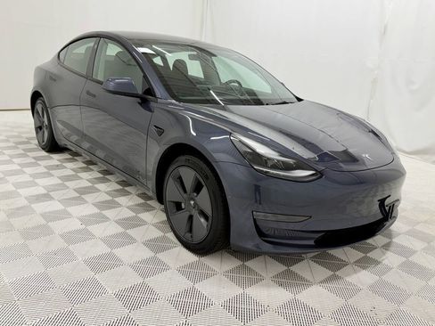 Used 2022 Tesla Model 3 image 3