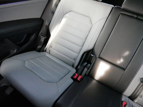 Certified 2024 Volkswagen Atlas Cross Sport SEL R-Line image 12