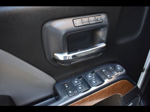 Used 2015 Chevrolet Silverado 2500 LTZ w/ Duramax Plus Package image 17