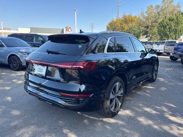 Used 2024 Audi Q8 e-tron Premium Plus w/ Premium Plus Package AWD/4WD image 3