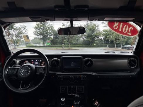 Used 2018 Jeep Wrangler Unlimited Sport S AWD/4WD image 27