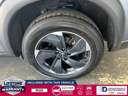 Used 2024 Nissan Rogue SV AWD/4WD image 7