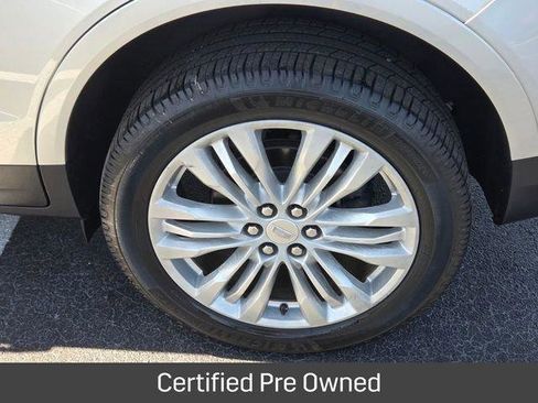 Certified 2019 Cadillac XT5 Premium Luxury FWD image 12