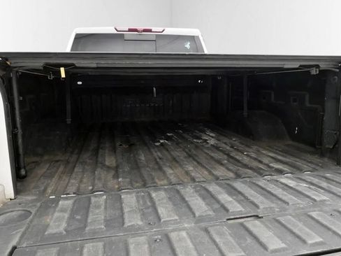 Used 2021 GMC Sierra 2500 SLT w/ SLT Premium Package AWD/4WD image 38