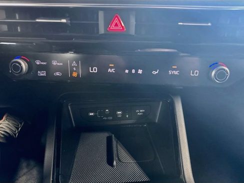 Used 2025 Kia K5 GT-Line w/ GT-Line Premium Package AWD/4WD image 23