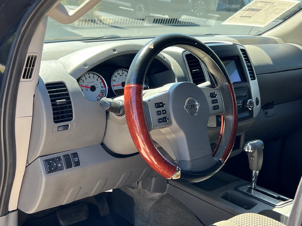 Used 2014 Nissan Frontier Desert Runner RWD image 5