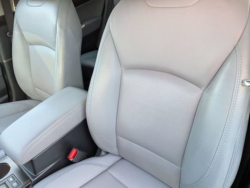 Used 2019 Subaru Outback 2.5i Limited AWD/4WD image 14