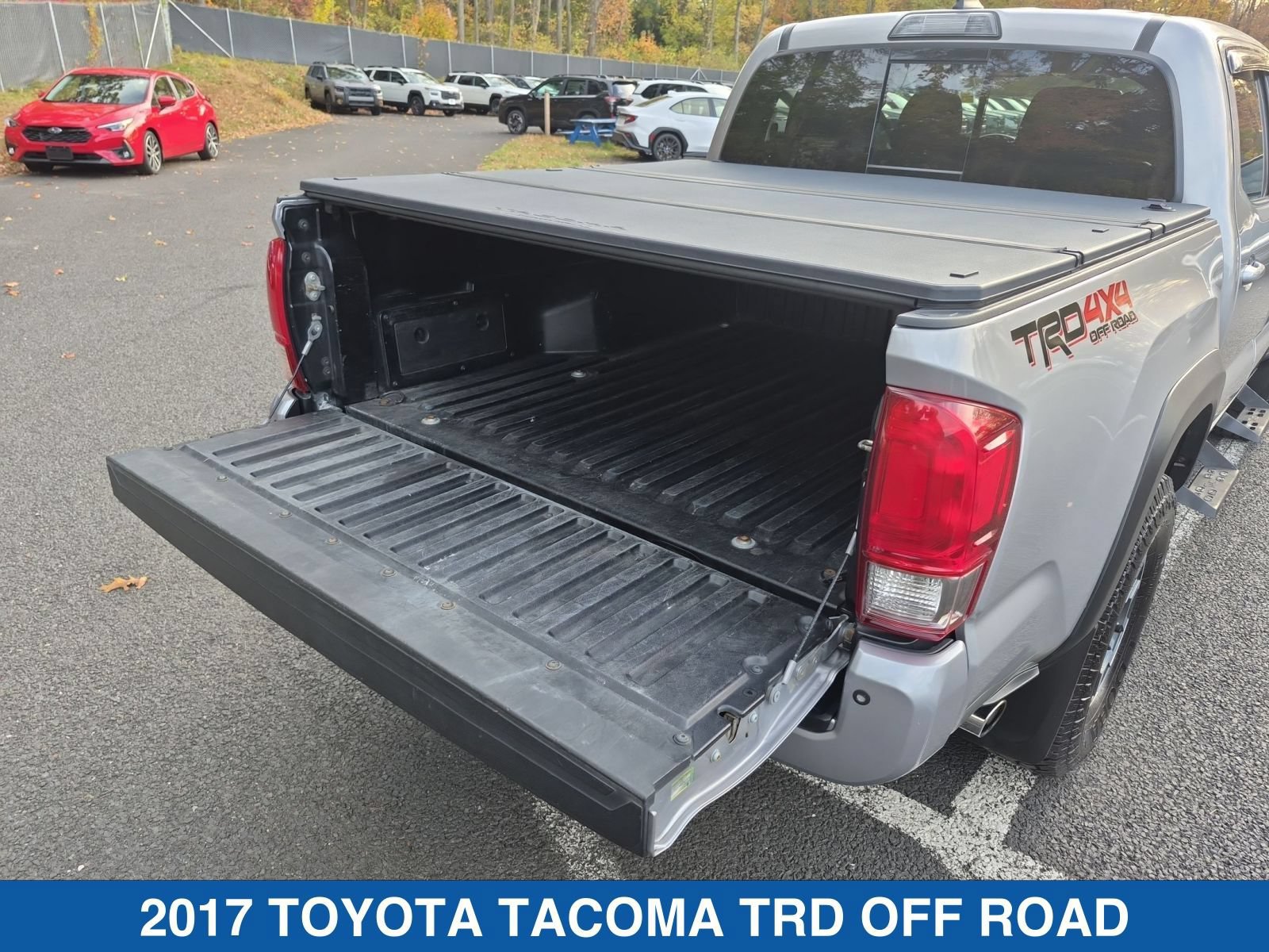 Used 2017 Toyota Tacoma TRD Off-Road AWD/4WD image 33