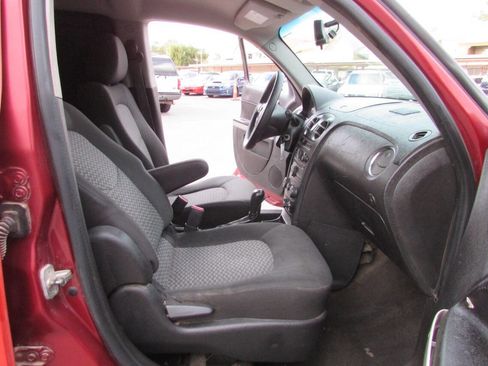 Used 2009 Chevrolet HHR LS image 27