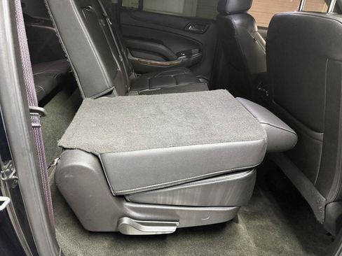 Used 2017 Chevrolet Suburban LT AWD/4WD image 38